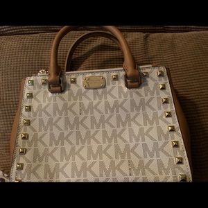 Michael Kors purse